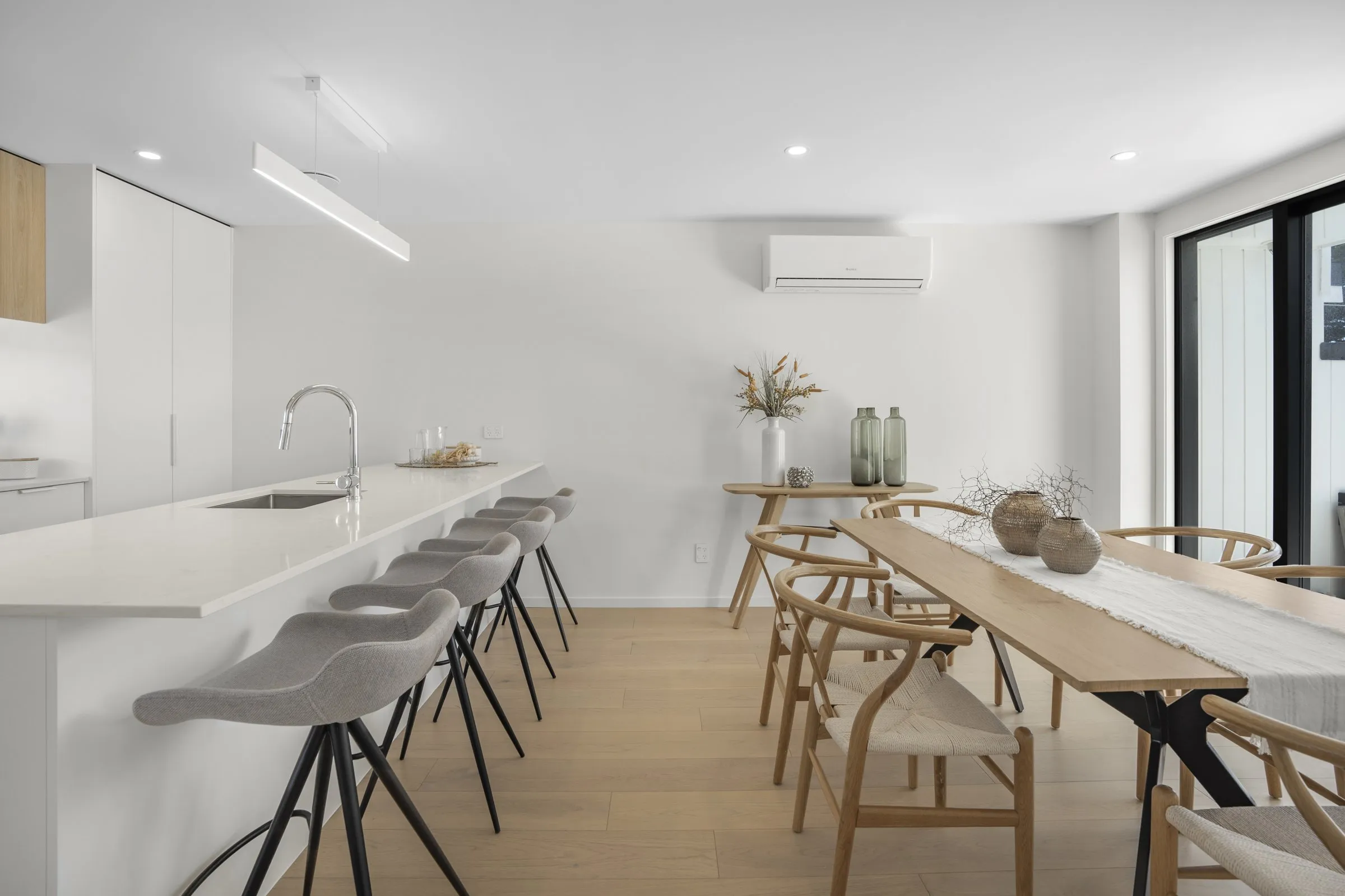 Kitchen and dining with a breakfast bar