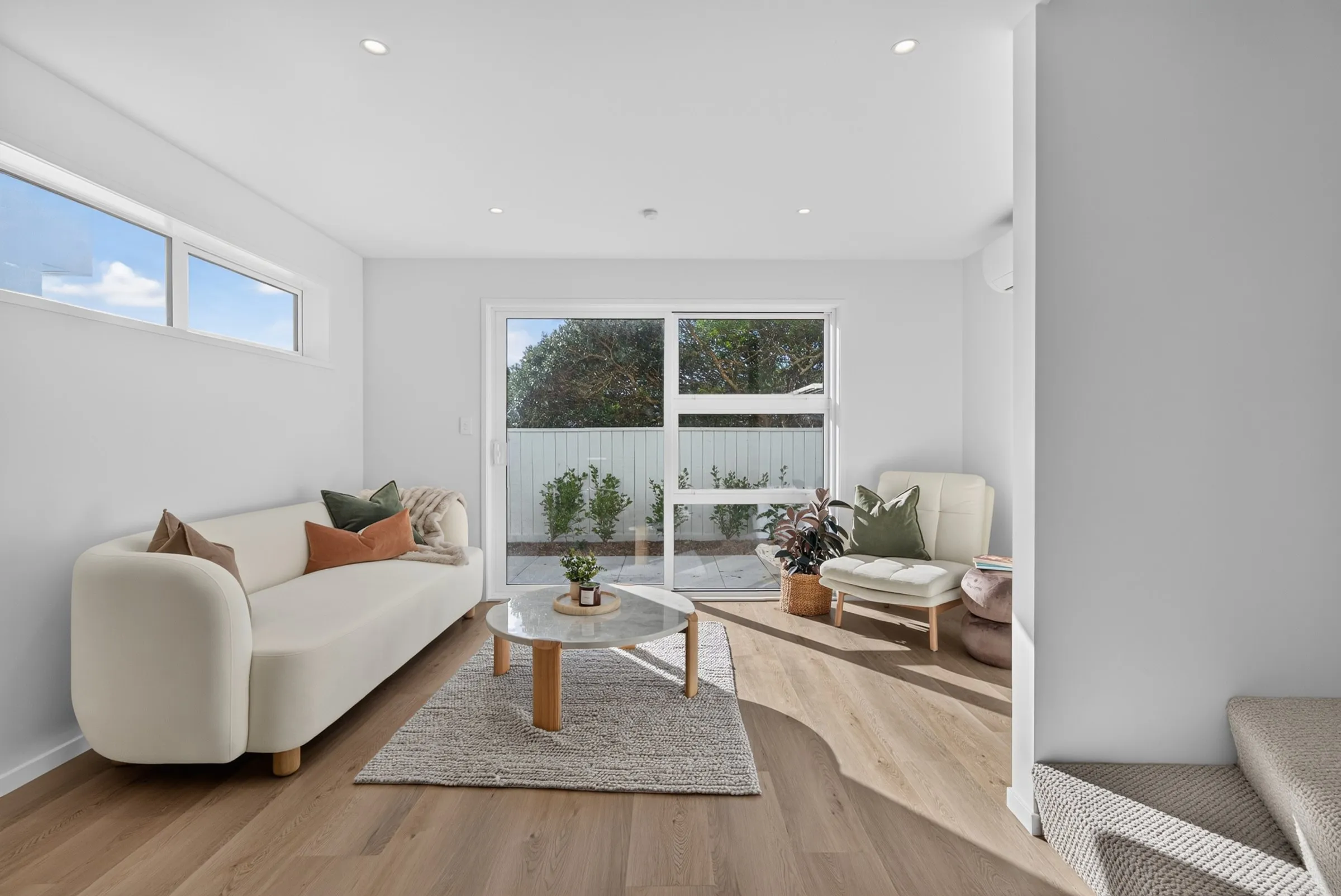 A furnished living room at Lola Cuba